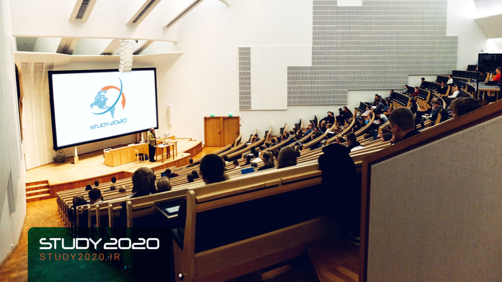 زمان مناسب اپلای کردن دانشگاه‌های کانادا چه زمانی است؟